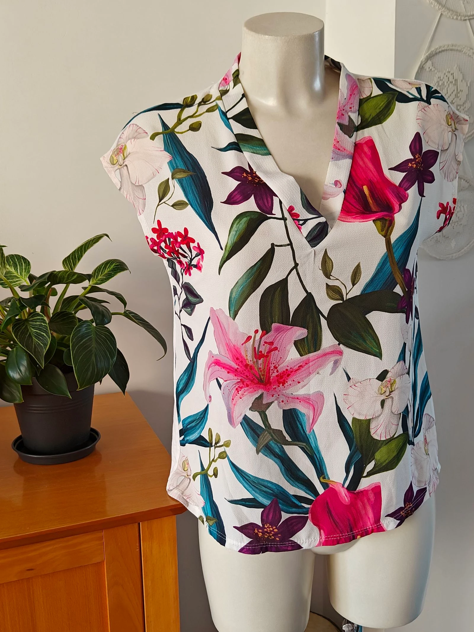 Luchtige Zeeman blouse met tropische bloemenprint
